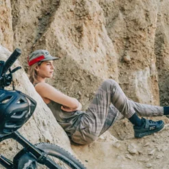 Mons Royale Virage Pants W Undercover Camo 9 Mons Royale Virage Pants W Undercover Camo -Camping-ausrüstung Verkäufe 100592 2169 756 402 800x 1280x1280