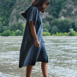 Cocoon Microfiber Towel Poncho Ul Anchor Grey -Camping-ausrüstung Verkäufe TowelPonchos05 RGB 1200x1796 1280x1280